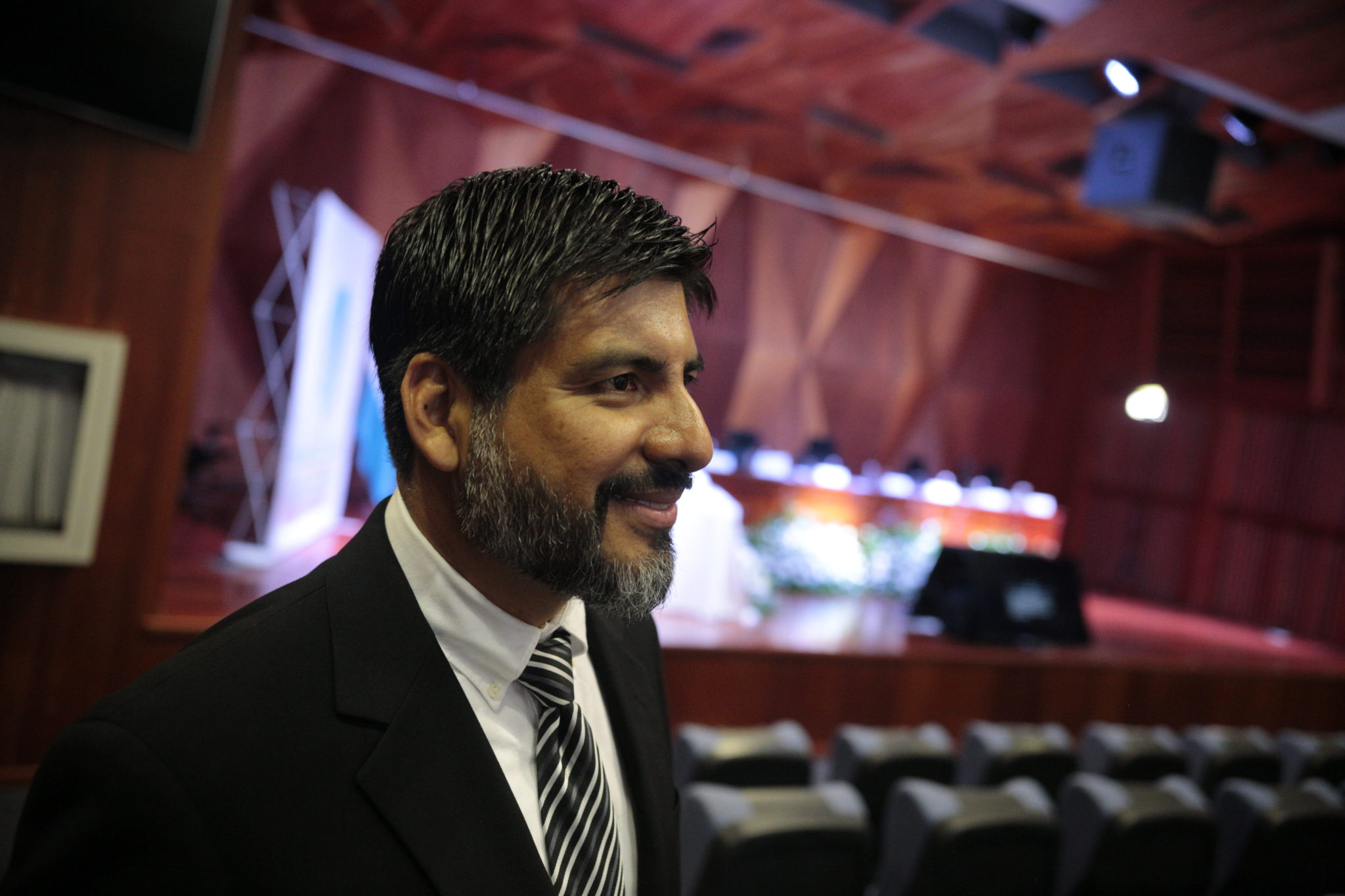 Fiscalía informa sobre intento de asesinato a Mel Zelaya mientras surgen críticas y burlas